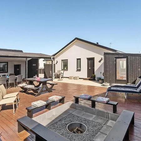 Holiday home Stunning In With Wifi